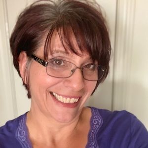 Meet your Posher, Leslie